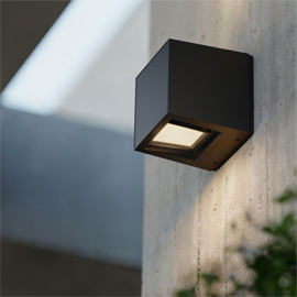 Gap Q Wall Light